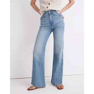 Madewell Women's 11" High-Rise Flare Jeans  size 27 Light Wash